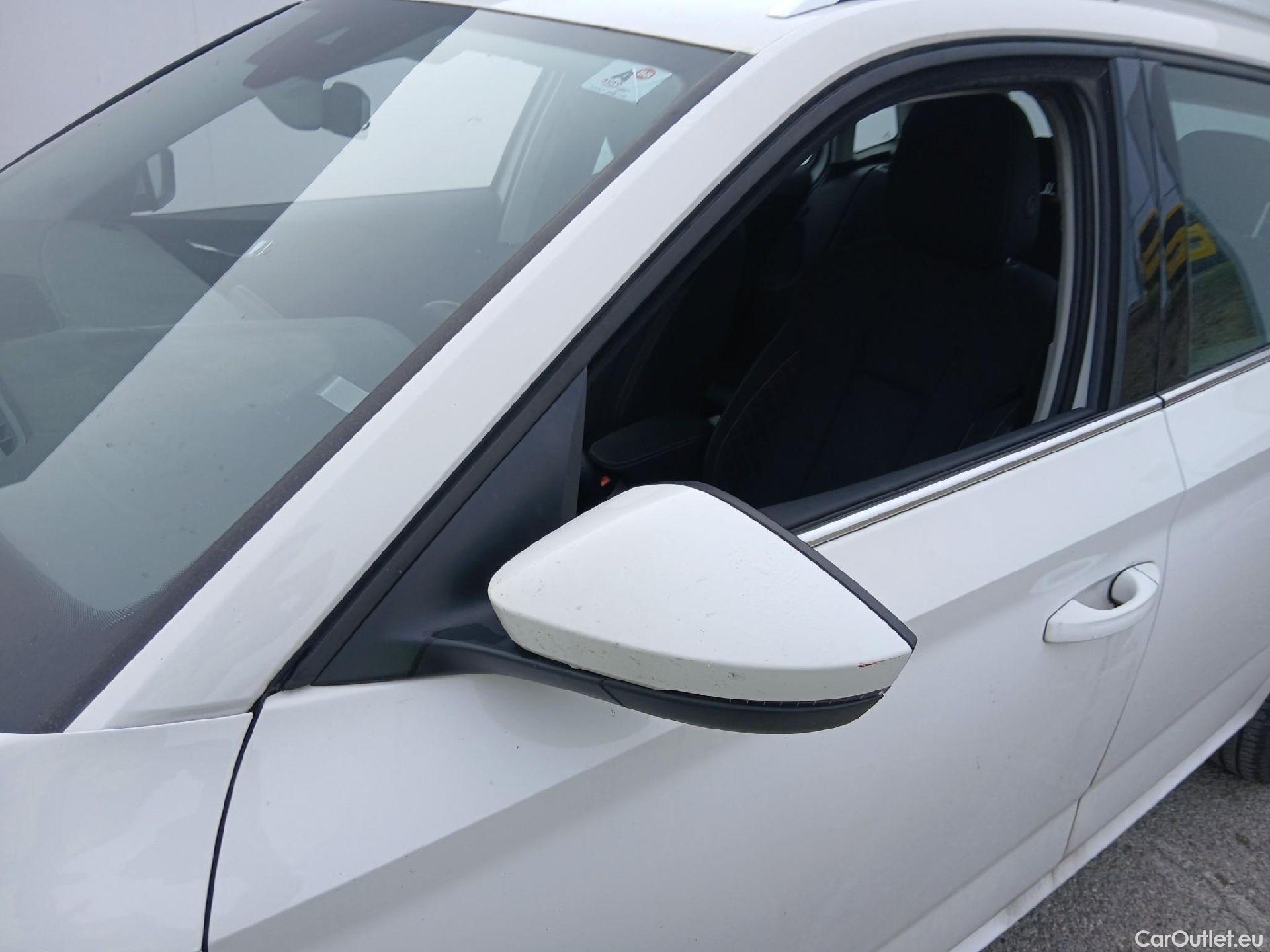  Skoda  KAMIQ SKODA  1.0 TSI 81kW (110CV) DSG Ambition (CX) #4