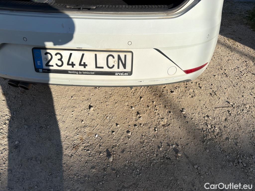  Seat  Leon SEAT León / 2016 / 5P / berlina con portón 2.0 TDI 110kW DSG-7 S&S Xcellence Ed Pl #4