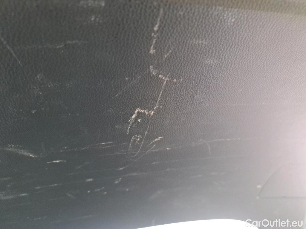  Toyota  RAV4 TOYOTA  / 2018 / 5P / todoterreno 2.5l 220H Feel! #15