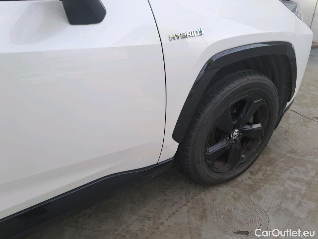  Toyota  RAV4 TOYOTA  / 2018 / 5P / todoterreno 2.5l 220H Feel! #18