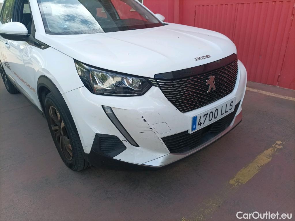  Peugeot  2008 PEUGEOT  / 2019 / 5P / todoterreno Allure BlueHDI 100 S&S BVM6 #9