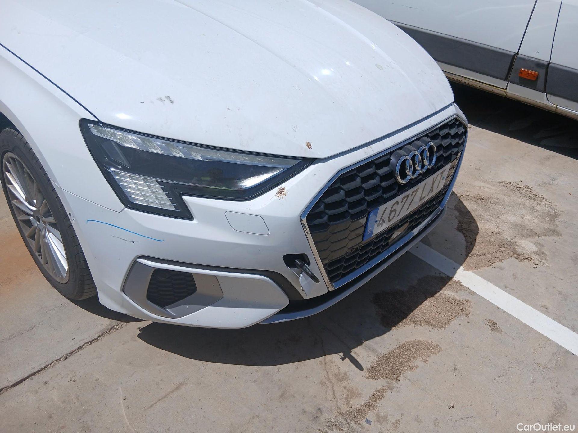  Audi  A3 AUDI  / 2020 / 5P / berlina con portón Sportback Advanced 40 TFSI e 150kW S tro #3
