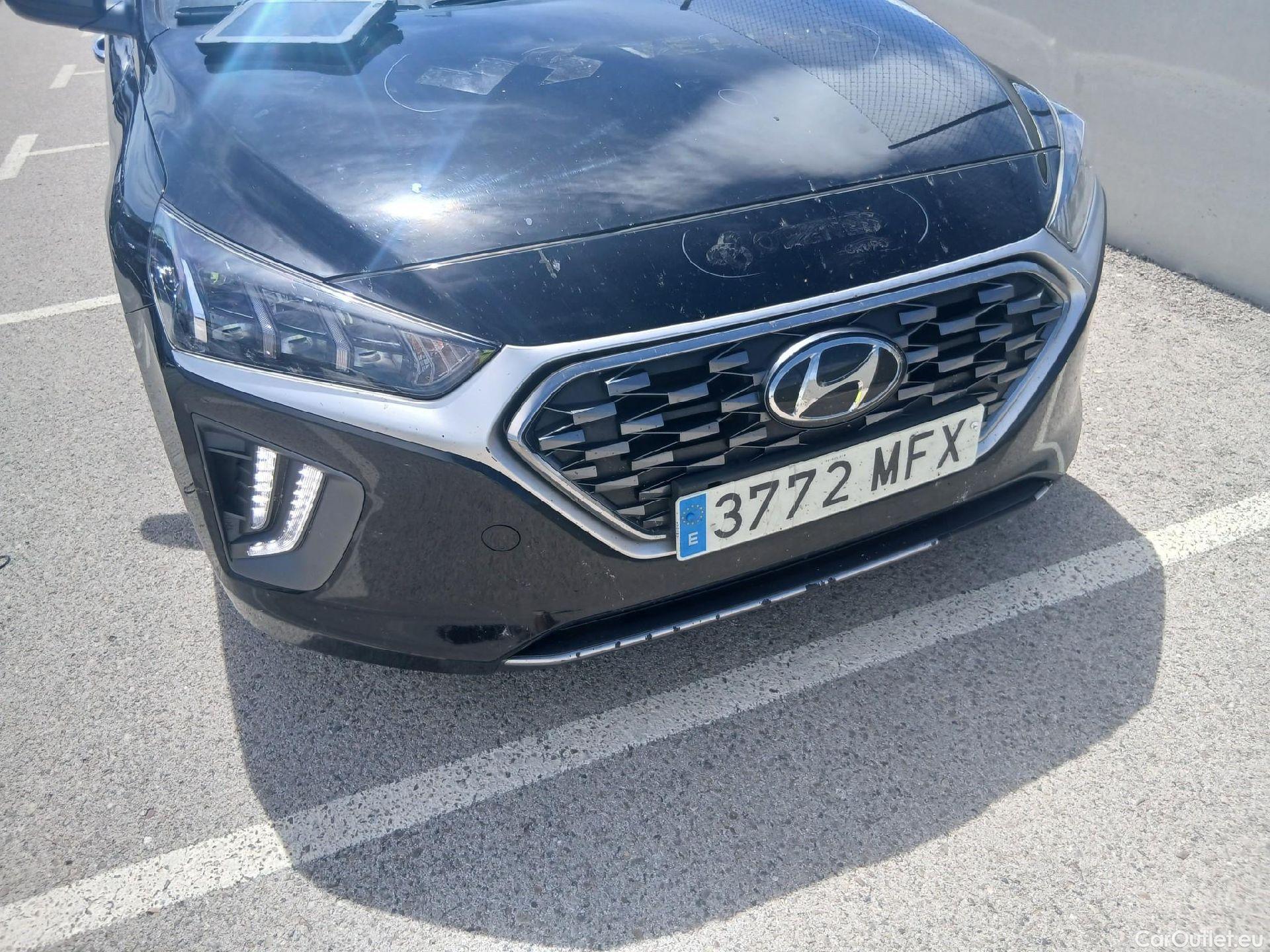 Hyundai   Ioniq HYUNDAI / 5P / 1.6 GDI HEV Tecno DCT 140 CV #2