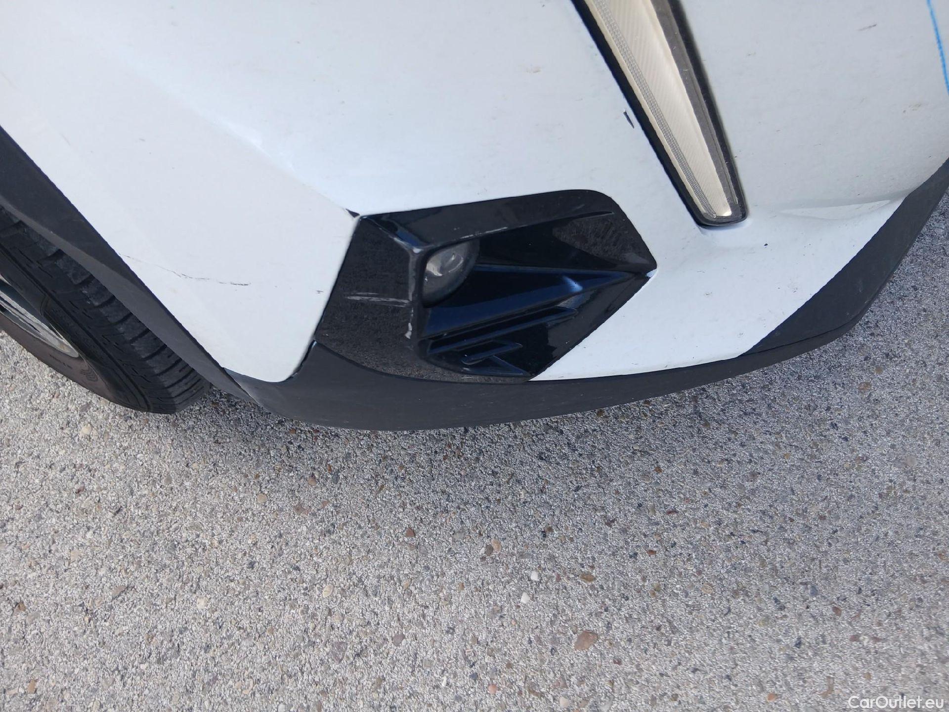  Peugeot  2008 PEUGEOT  / 2019 / 5P / todoterreno Active BlueHDI 81kW (110CV) #9