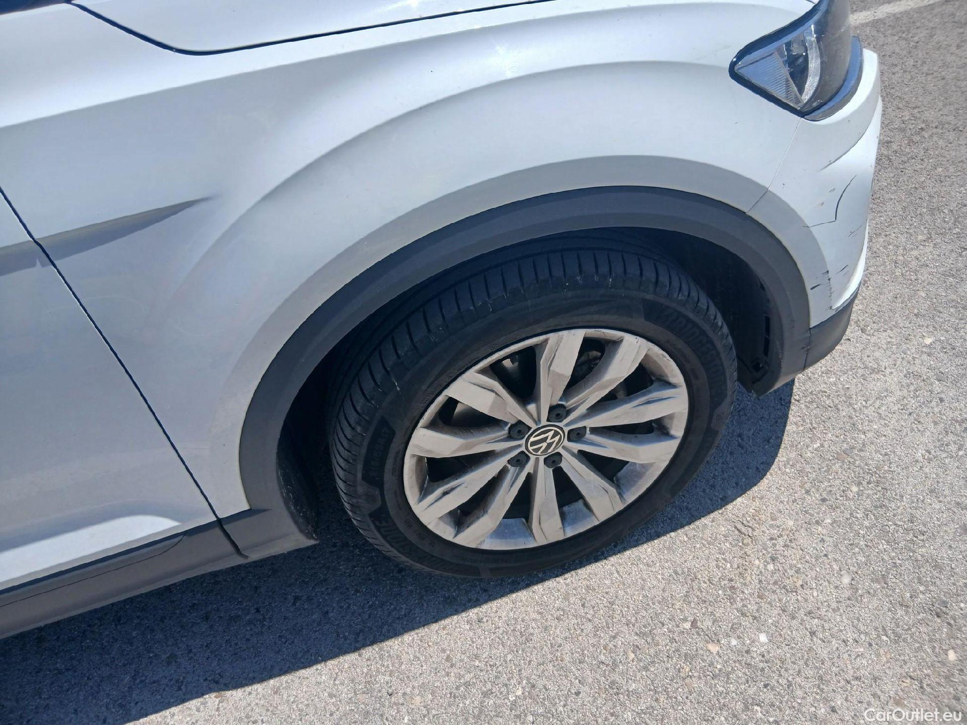  Volkswagen  T-ROC VOLKSWAGEN  / 2017 / 5P / todoterreno Advance 2.0 TDI 85kW (115CV) #25