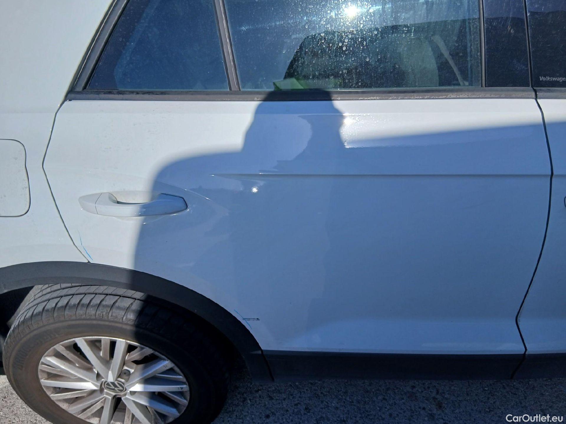  Volkswagen  T-ROC VOLKSWAGEN  / 5P / Edition 1.6 TDI 115 CV #36