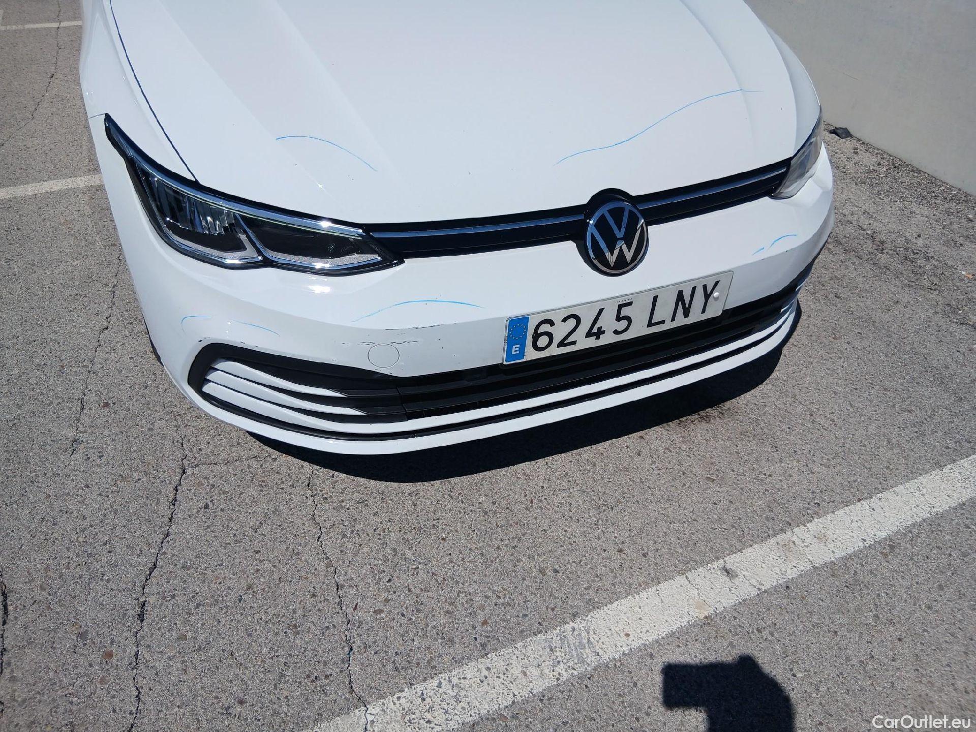  Volkswagen  Golf  VOLKSWAGEN / 2020 / 5P / berlina con portón 1.0 TSI 81kW (110CV) #2
