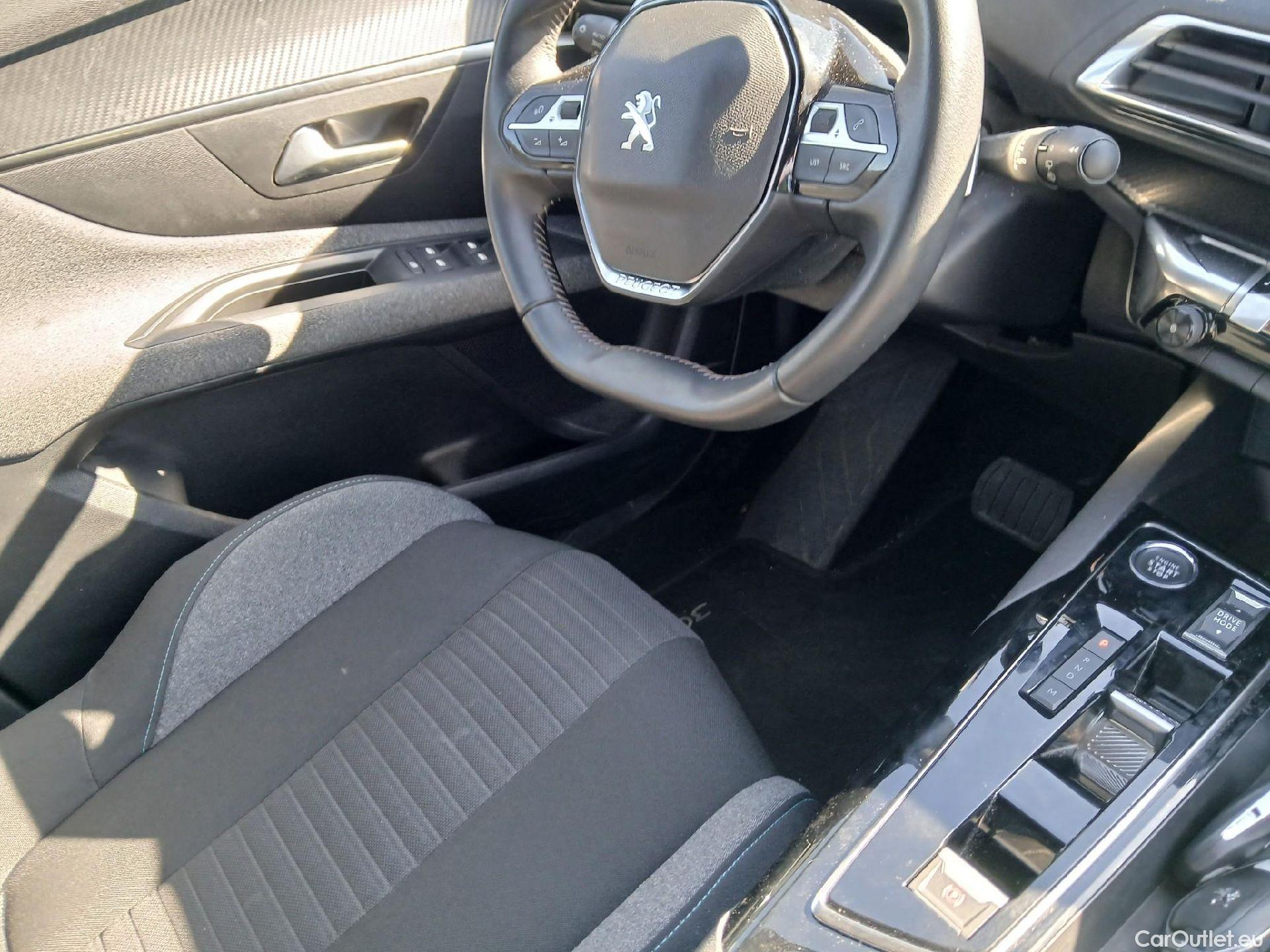  Peugeot  3008 PEUGEOT  / 2020 / 5P / todoterreno 1.5 BlueHDi 96kW Active Pack EAT8 #42