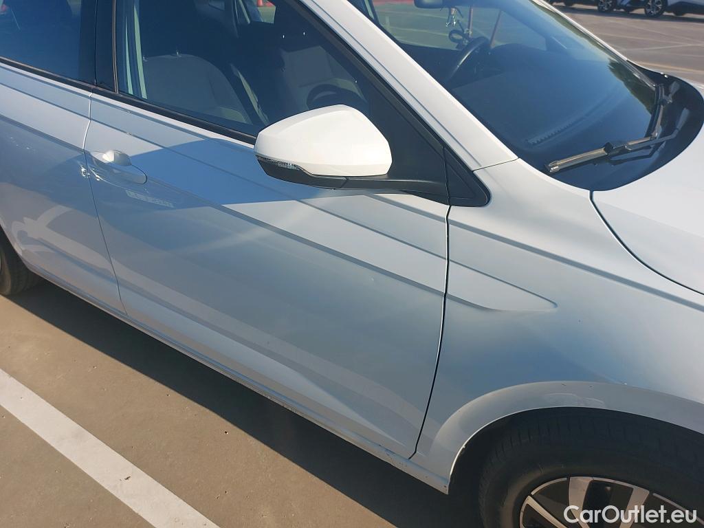  Volkswagen  Polo VOLKSWAGEN  / 2021 / 5P / berlina con portón Life 1.0 TSI 70kW (95CV) #7