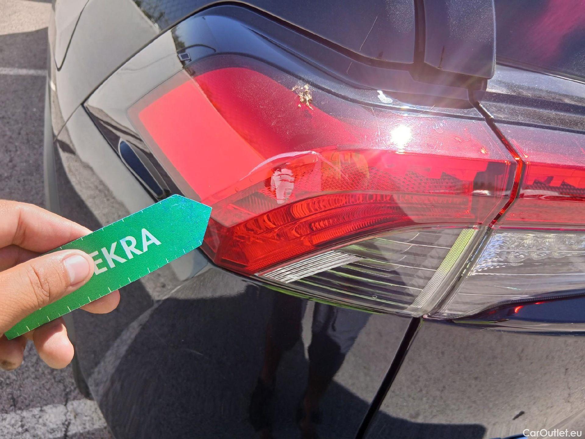  Toyota  RAV4 TOYOTA  / 2018 / 5P / todoterreno 2.5l 220H Business #29