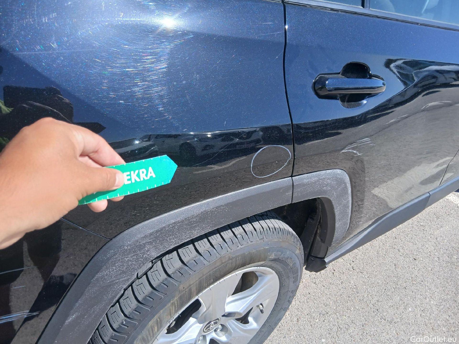  Toyota  RAV4 TOYOTA  / 2018 / 5P / todoterreno 2.5l 220H Business #32