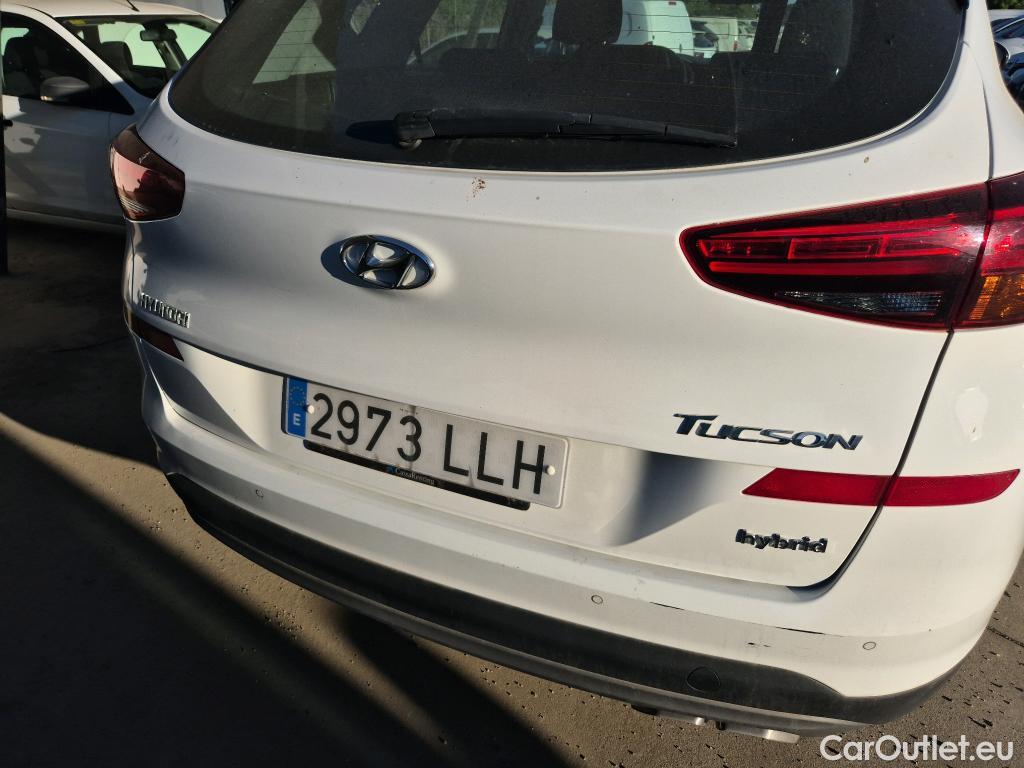  Hyundai  Tucson HYUNDAI  / 2018 / 5P / todoterreno 1.6 CRDI 85kW (116CV) 48V SLE 4X2(SP)(SL) #32