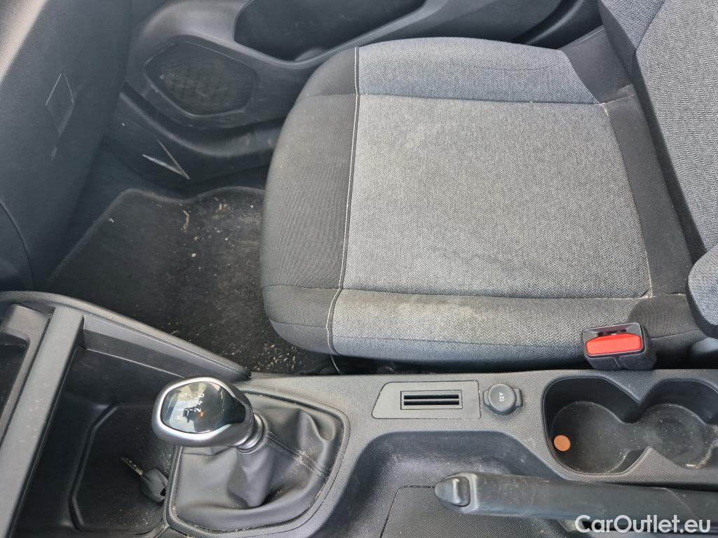  Citroen  C4 CITROEN  / 2020 / 5P / berlina con portón BlueHdi 110 S&S Live Pack #15