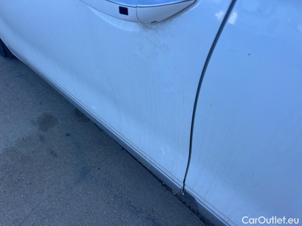  Hyundai   Ioniq HYUNDAI / 2019 / 5P / berlina con portón 1.6 GDI HEV Tecno DCT #7