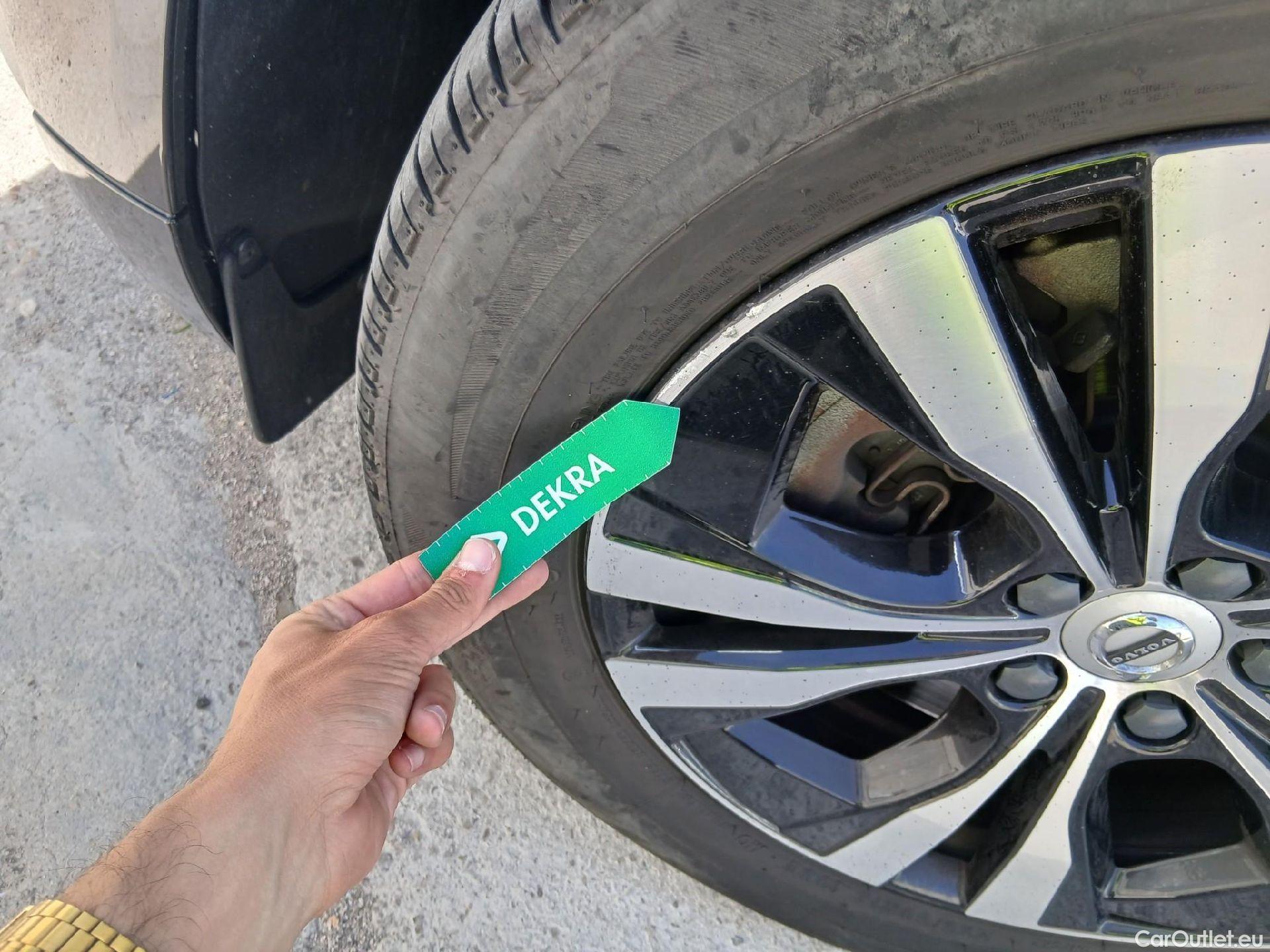  Volvo  XC60 VOLVO  / 2017 / 5P / todoterreno 2.0 B4 D Momentum Pro Auto #11
