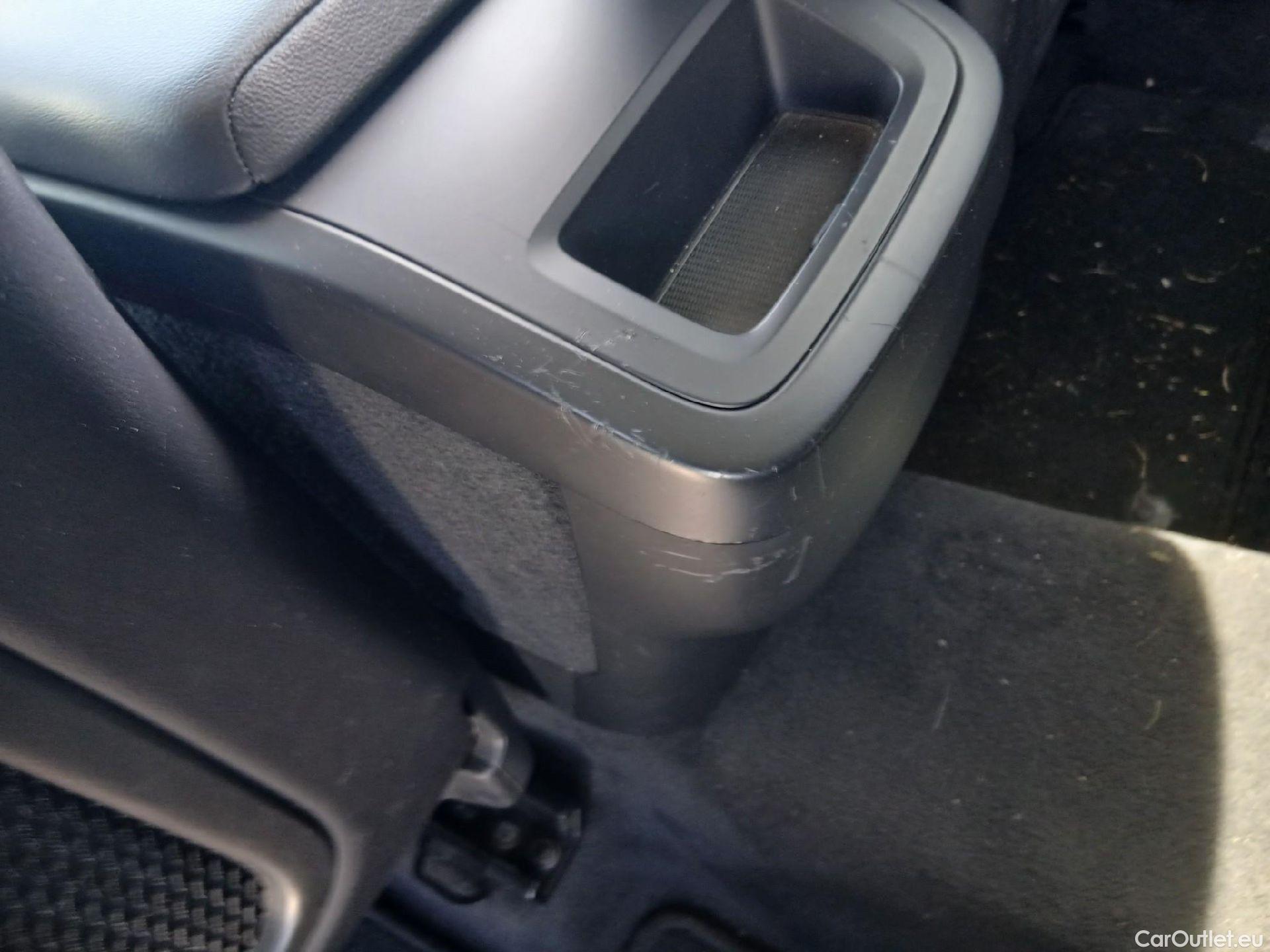  Volvo  XC60 VOLVO  / 2017 / 5P / todoterreno 2.0 B4 D Momentum Pro Auto #18