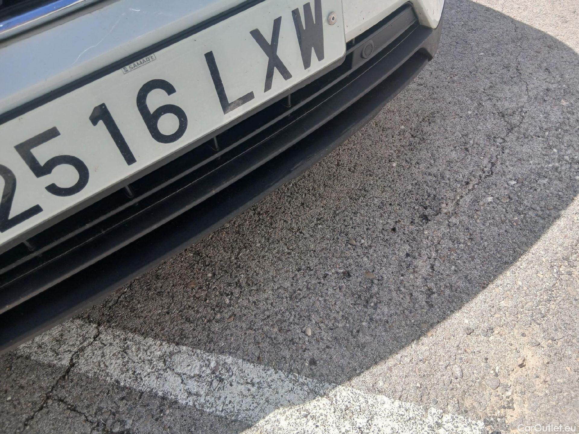  Volvo  XC 40 VOLVO XC40 / 2017 / 5P / todoterreno 1.5 T2 Momentum Core #5