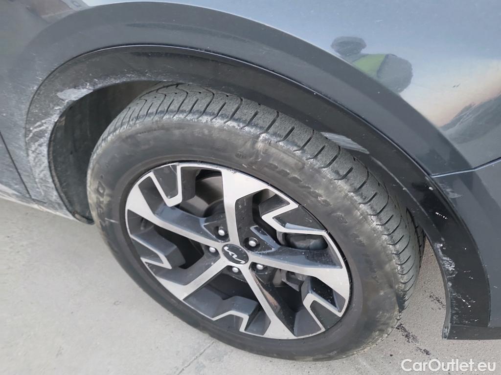  KIA  Sportage KIA  / 2022 / 5P / todoterreno 1.6 T-GDi MHEV 110kW(150CV) Tech 4x2 DCT #23
