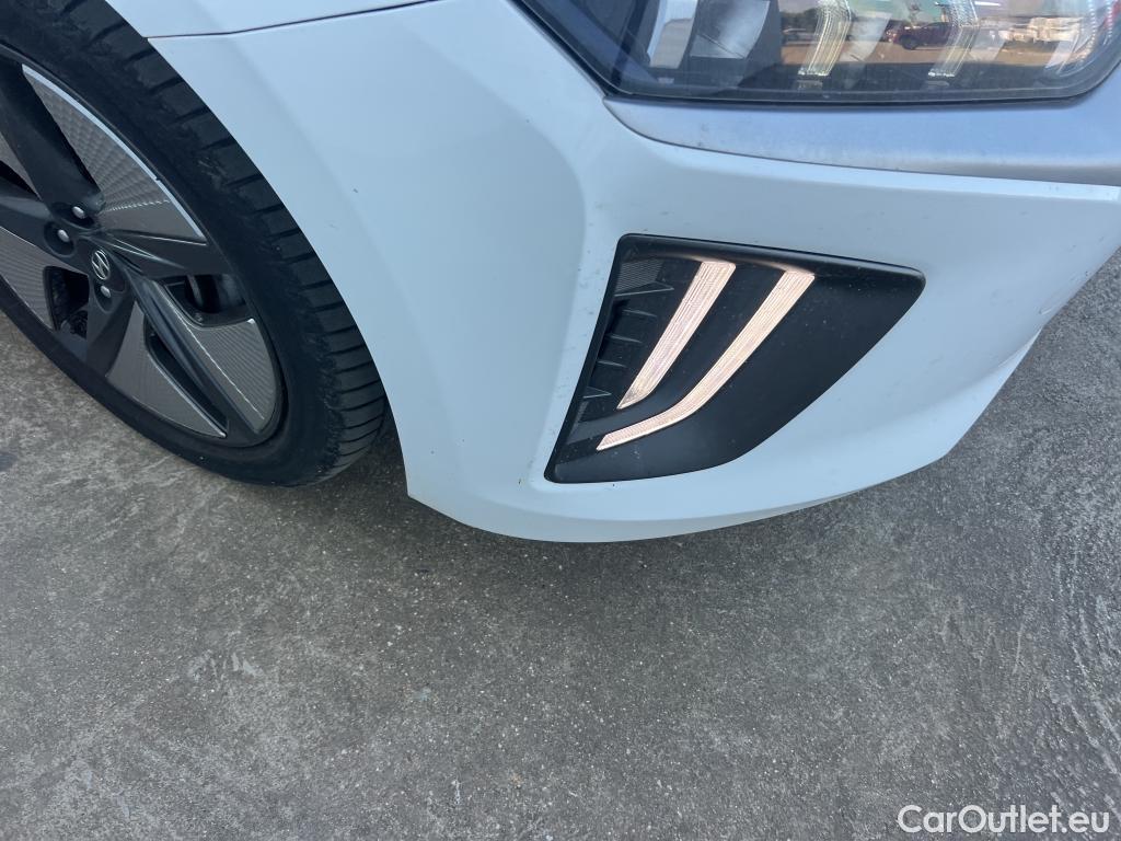  Hyundai   Ioniq HYUNDAI / 2019 / 5P / berlina con portón 1.6 GDI HEV Tecno DCT #19