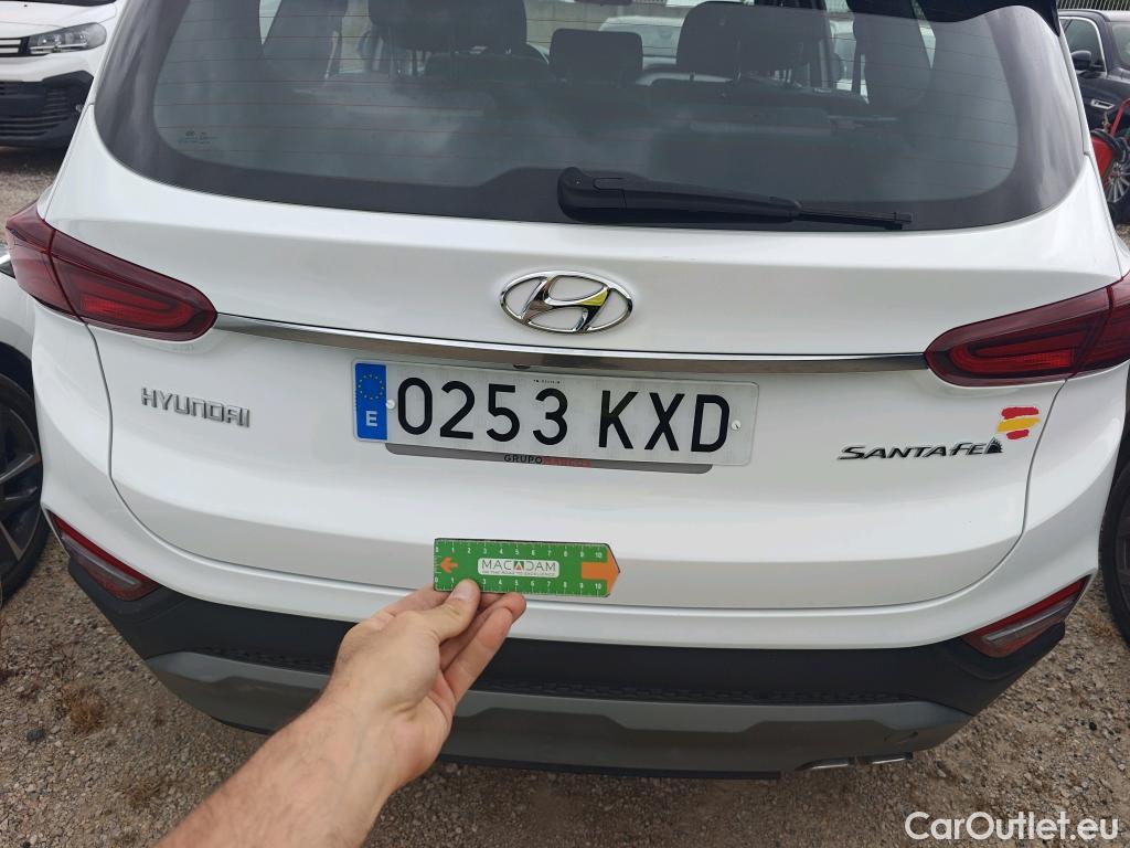  Hyundai  Santa Fe HYUNDAI  / 2018 / 5P / todoterreno 2.0 CRDi Essence 4x2 SR #40