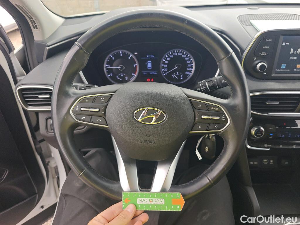  Hyundai  Santa Fe HYUNDAI  / 2018 / 5P / todoterreno 2.0 CRDi Essence 4x2 SR #7