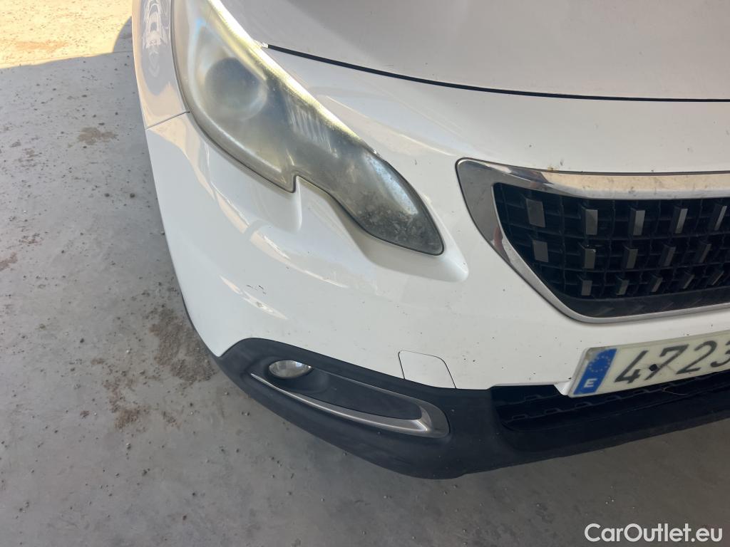  Peugeot  2008 PEUGEOT  / 2016 / 5P / todoterreno Style BlueHDi 73KW (100CV) S&S #30
