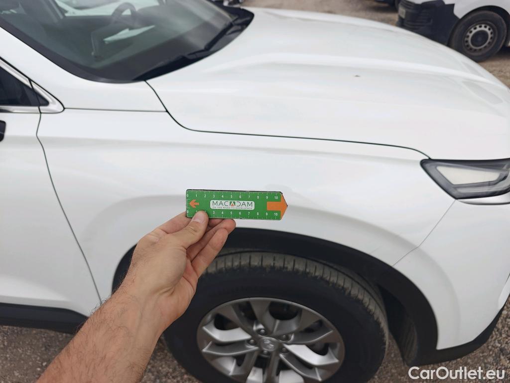  Hyundai  Santa Fe HYUNDAI  / 2018 / 5P / todoterreno 2.0 CRDi Essence 4x2 SR #35