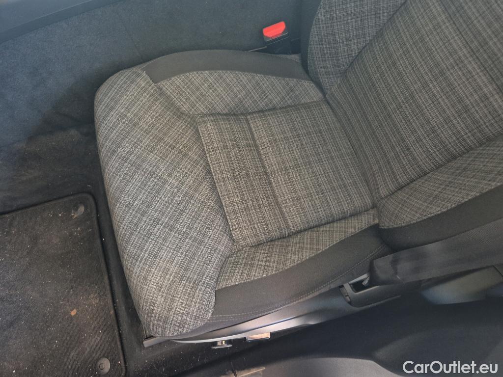  Volvo  XC60 VOLVO  / 2017 / 5P / todoterreno 2.0 B4 D Core Auto #4