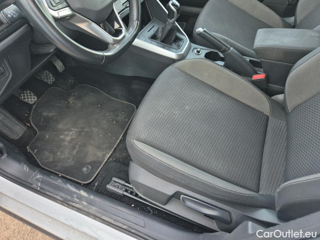  Volkswagen  Taigo VOLKSWAGEN  / 2021 / 5P / todoterreno Life 1.0 TSI 81kW (110CV) #9