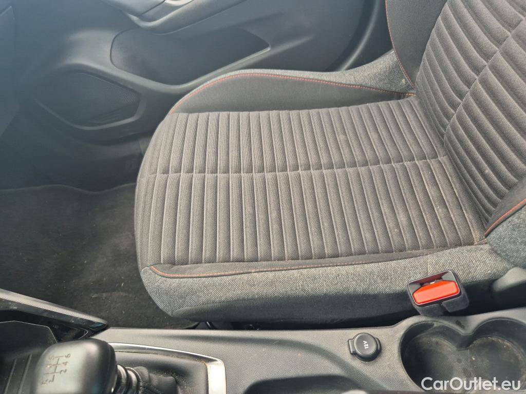  Peugeot  2008 PEUGEOT  / 2019 / 5P / todoterreno Active Puretech 100 S&S BVM6 #1
