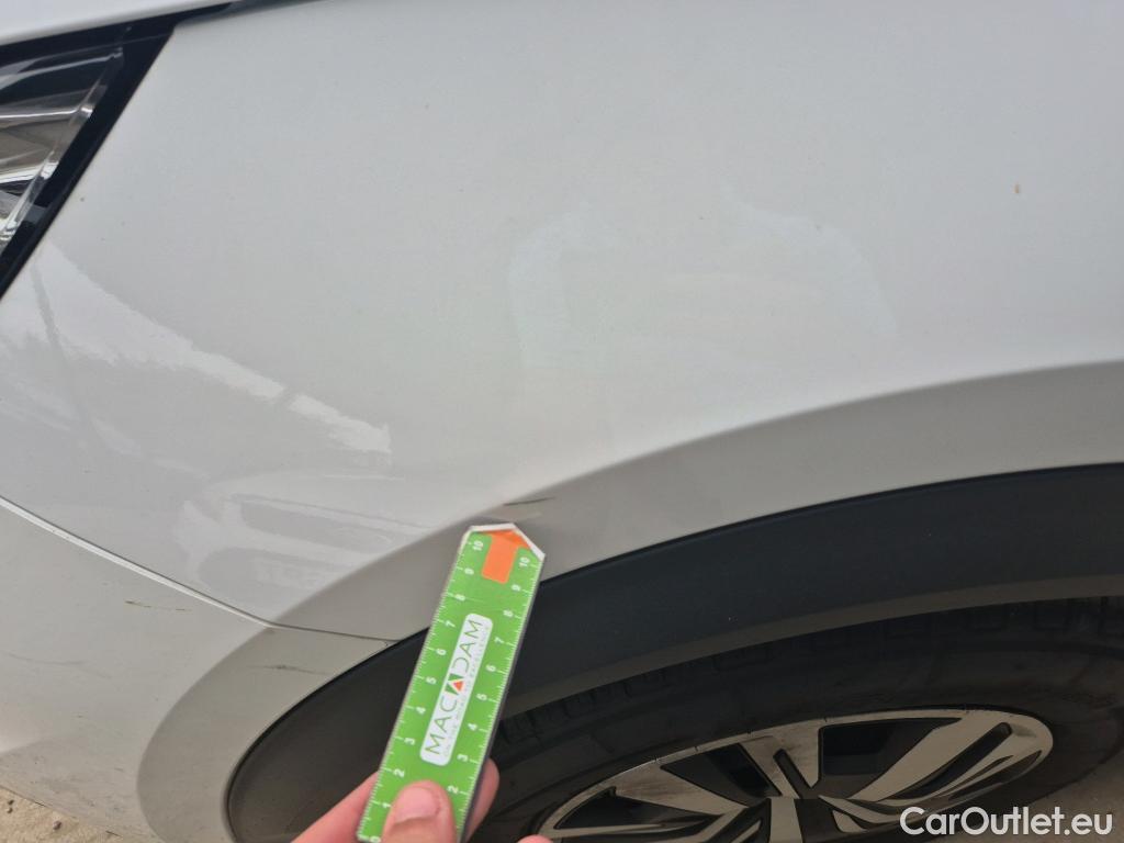  Peugeot  2008 PEUGEOT  / 2019 / 5P / todoterreno Active Puretech 100 S&S BVM6 #30