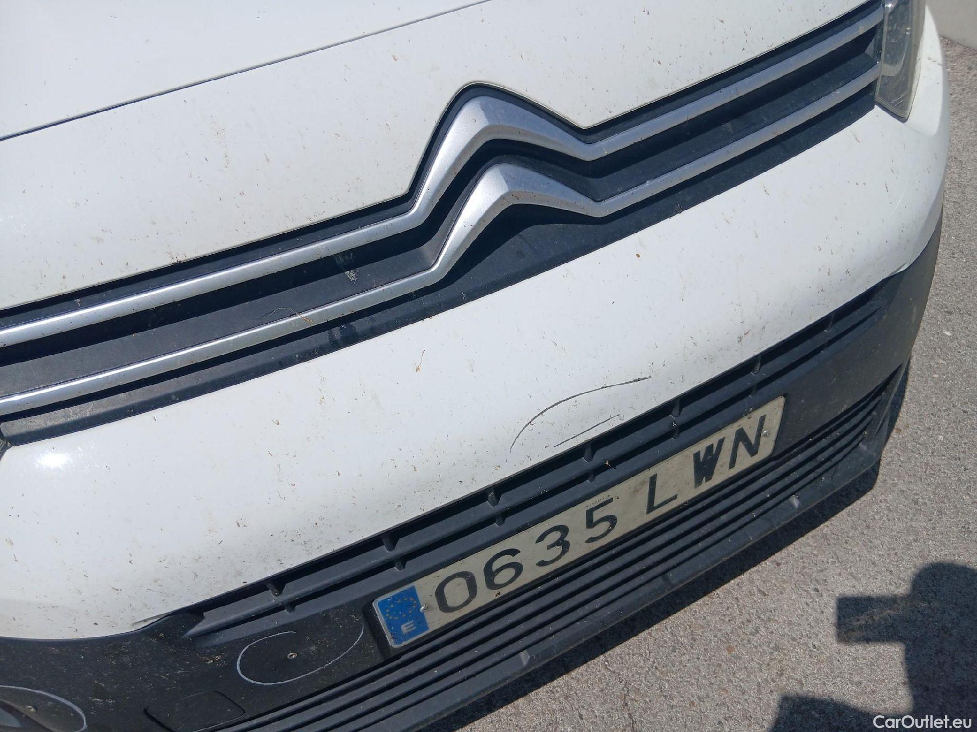  Citroen  Berlingo CITROEN  / 2018 / 3P / furgón derivado de turismo Talla M BlueHDi 100 CONTROL #4
