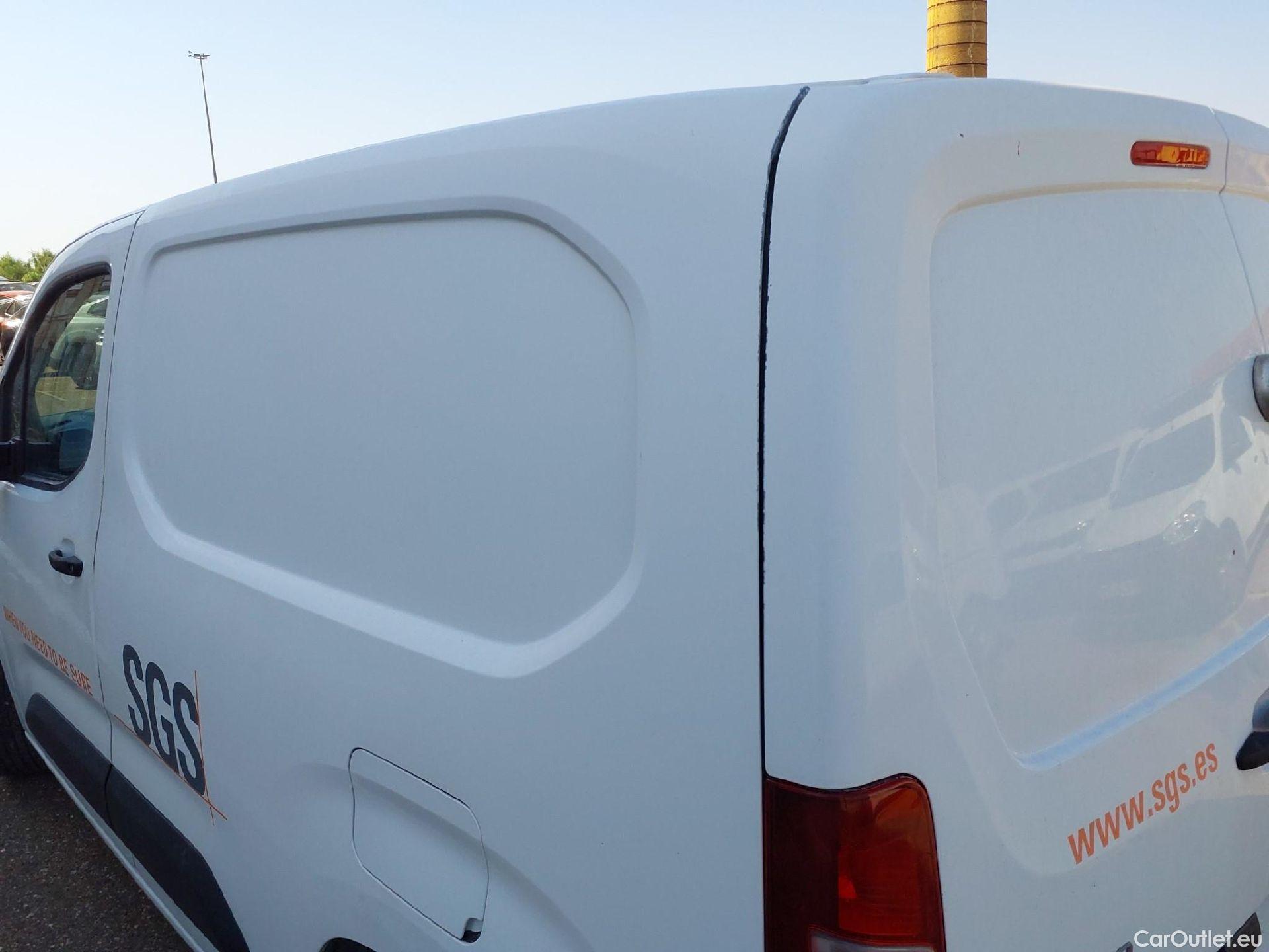  Citroen  Berlingo CITROEN  / 2018 / 3P / furgón derivado de turismo Talla M BlueHDi 100 CONTROL #27