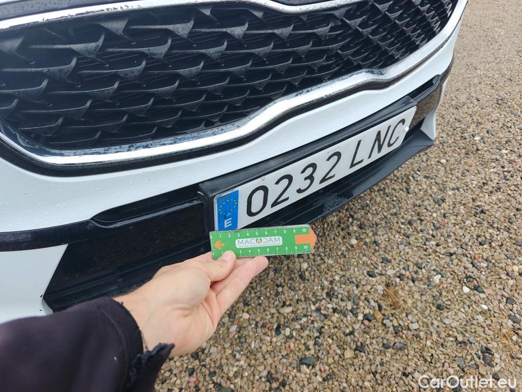  KIA  Sportage KIA  / 5P / 1.6 MHEV Business 185 CV 4x2 #62
