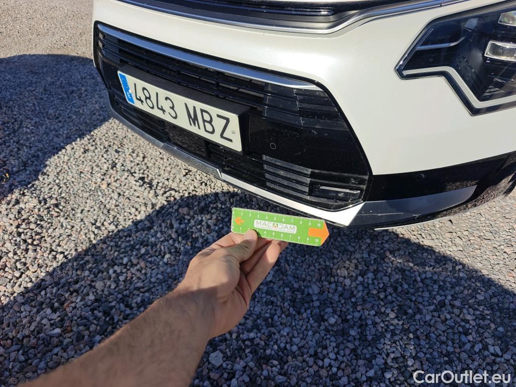  KIA  Niro KIA  / 2022 / 5P / crossover 1.6 GDi HEV 104kW (141CV) Drive #9