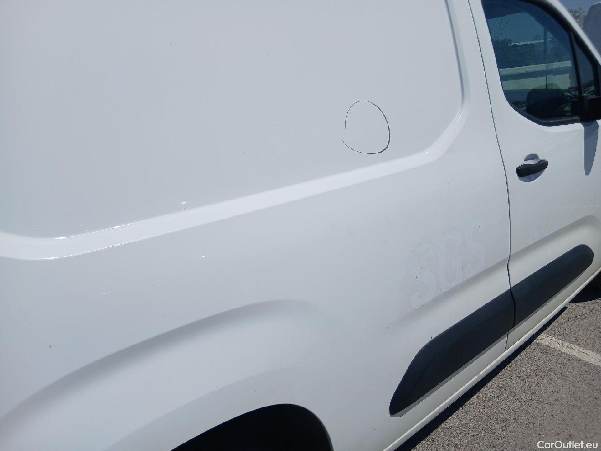  Citroen  Berlingo CITROEN  / 2018 / 3P / furgón derivado de turismo Talla M BlueHDi 100 CONTROL #21