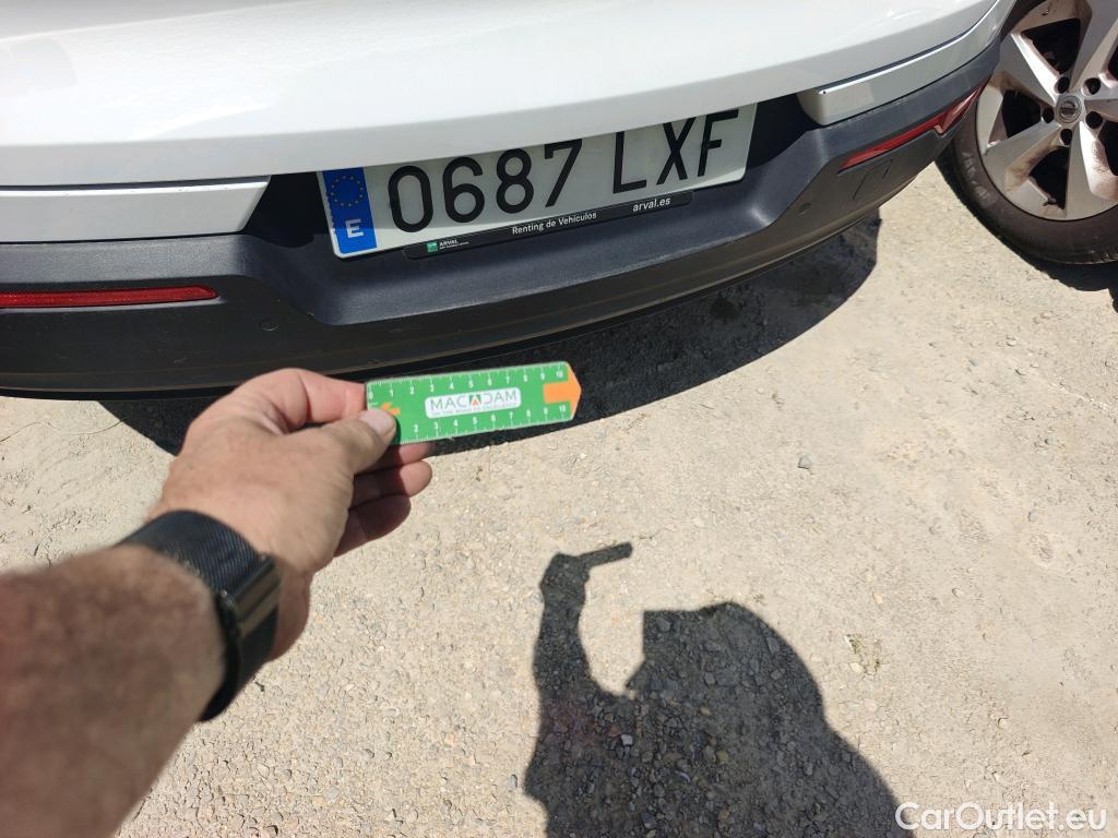  Volvo  XC 40 VOLVO XC40 1.5 T2 Momentum Core #27