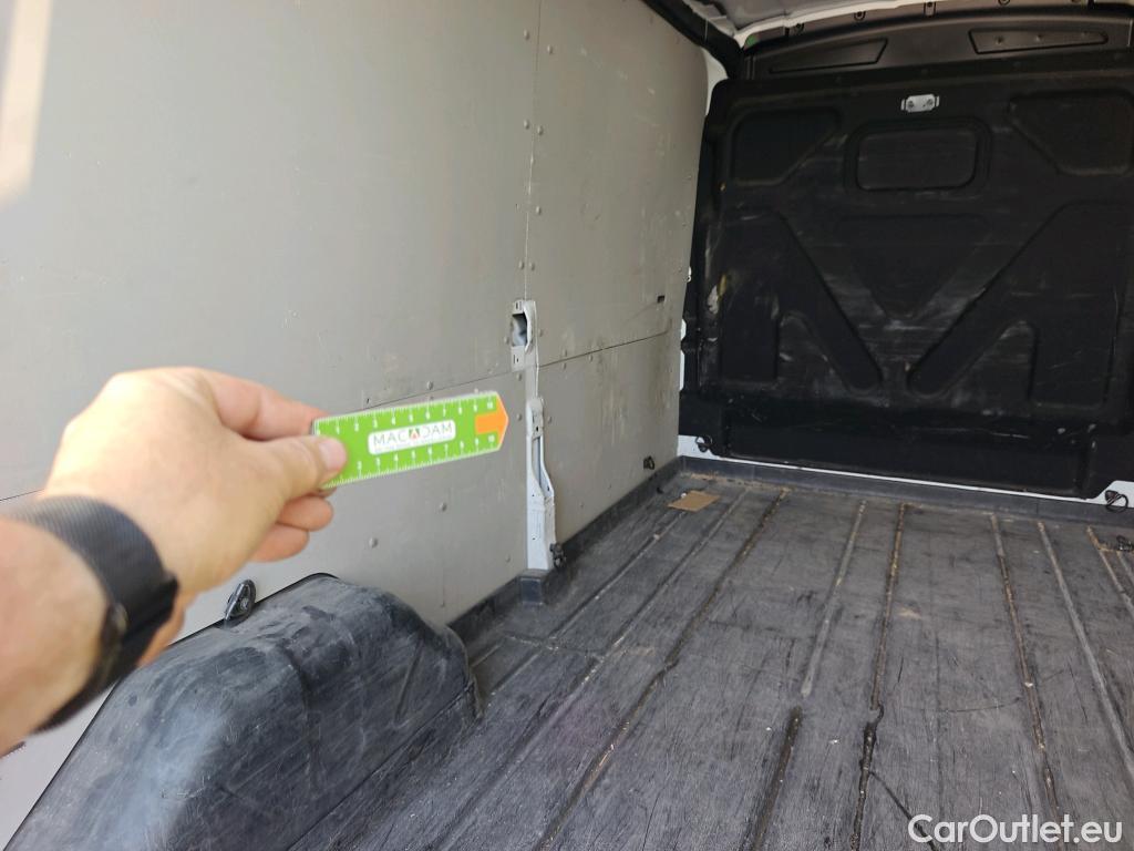  Ford  Transit FORD  / 2013 / 4P / furgón 350 96kW L3H2 Van Trend FWD #50