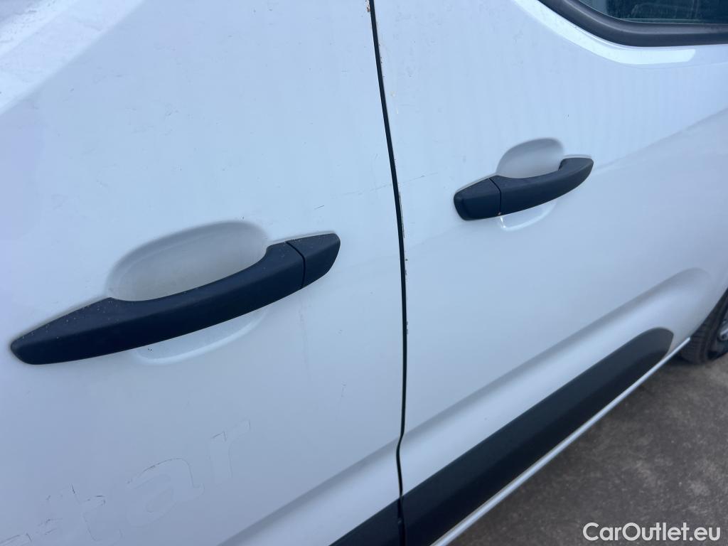  Citroen  Berlingo CITROEN  / 2018 / 4P / furgón derivado de turismo Talla M BlueHDi 100 CLUB #19