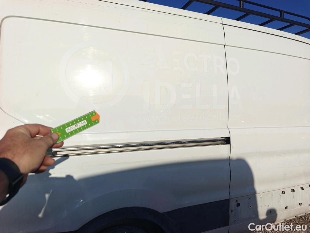  Ford  Transit FORD  / 2013 / 4P / furgón 350 96kW L3H2 Van Trend FWD #13