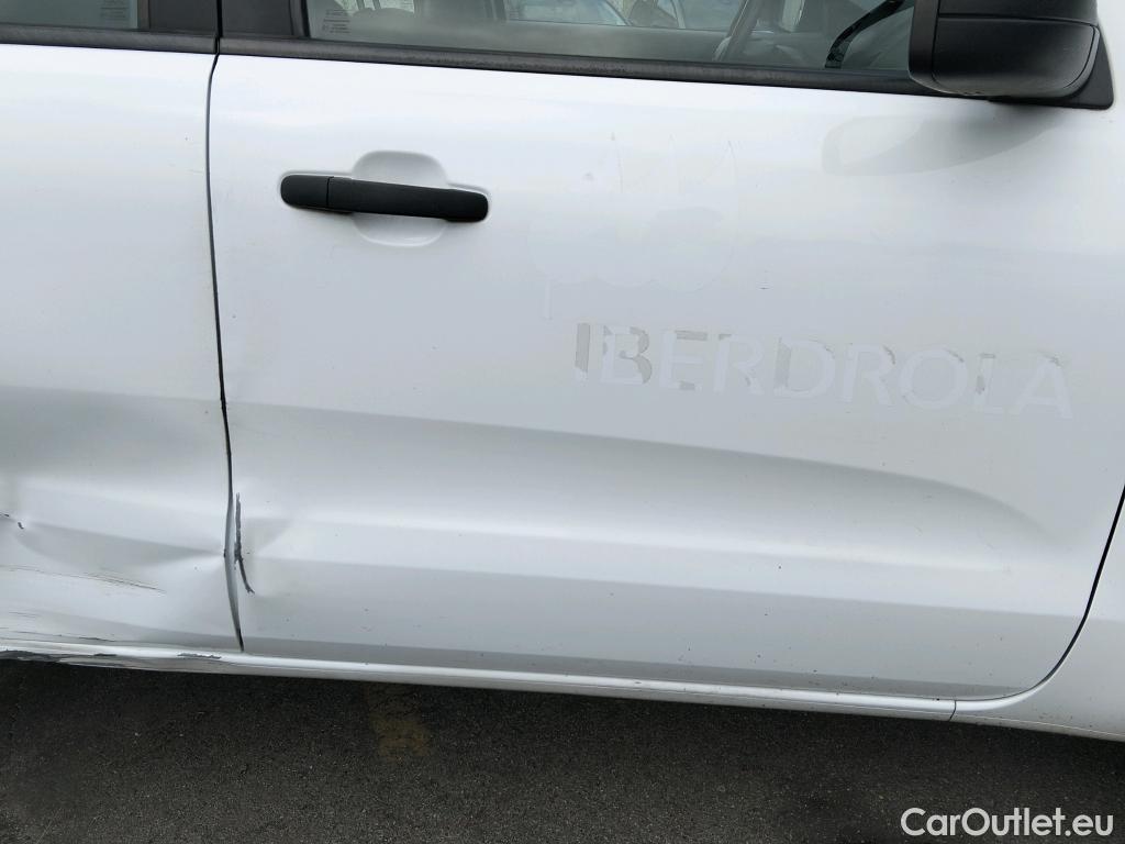  Ford  Ranger FORD  VU 4p 6G pickup 2.2 TDCi 150cv 4x4 Doble Cabina XL #7