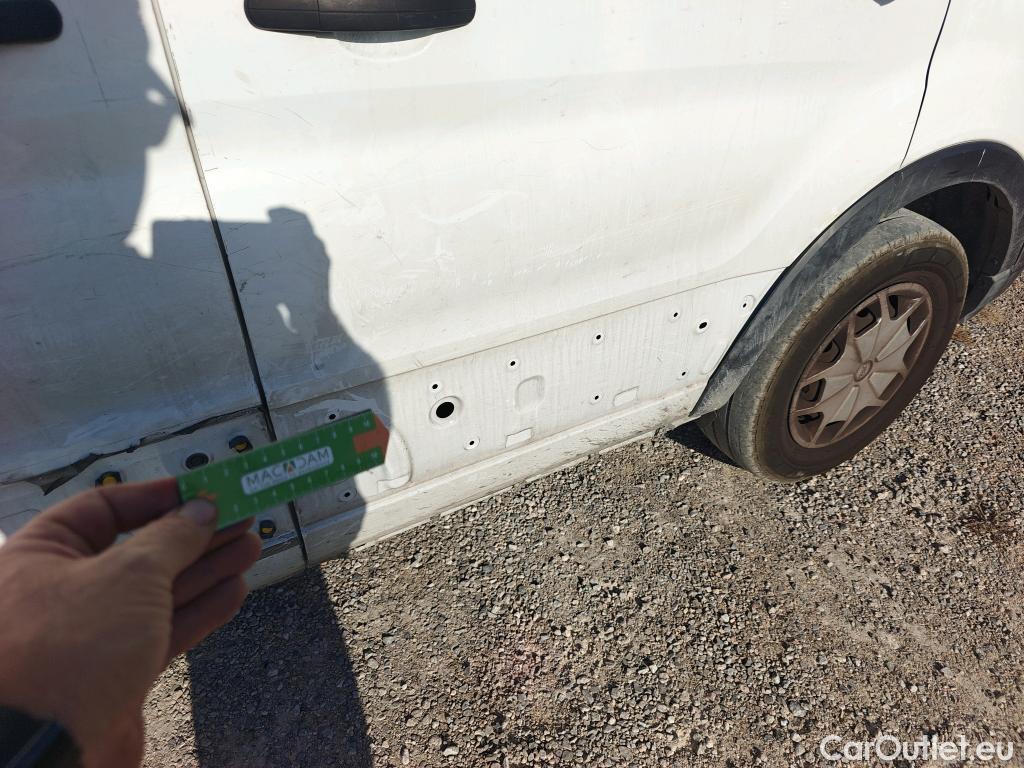  Ford  Transit FORD  / 2013 / 4P / furgón 350 96kW L3H2 Van Trend FWD #34