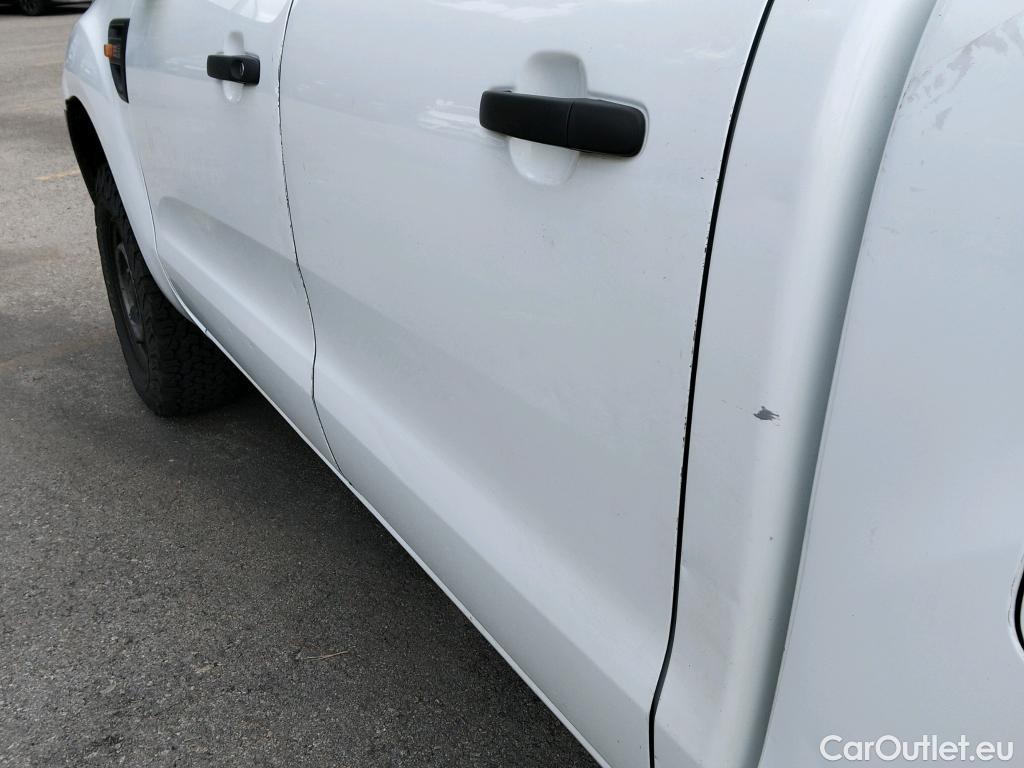  Ford  Ranger FORD  VU 4p 6G pickup 2.2 TDCi 150cv 4x4 Doble Cabina XL #46