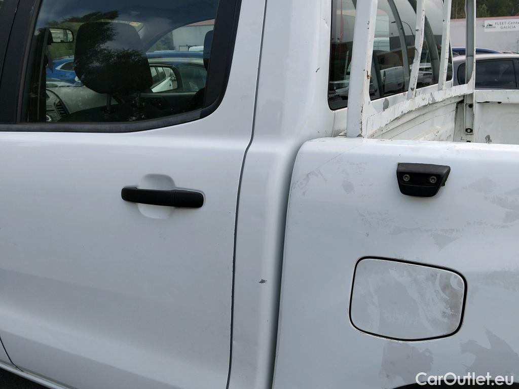  Ford  Ranger FORD  VU 4p 6G pickup 2.2 TDCi 150cv 4x4 Doble Cabina XL #41