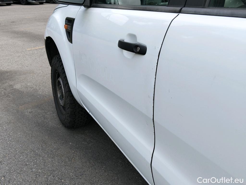  Ford  Ranger FORD  VU 4p 6G pickup 2.2 TDCi 150cv 4x4 Doble Cabina XL #11