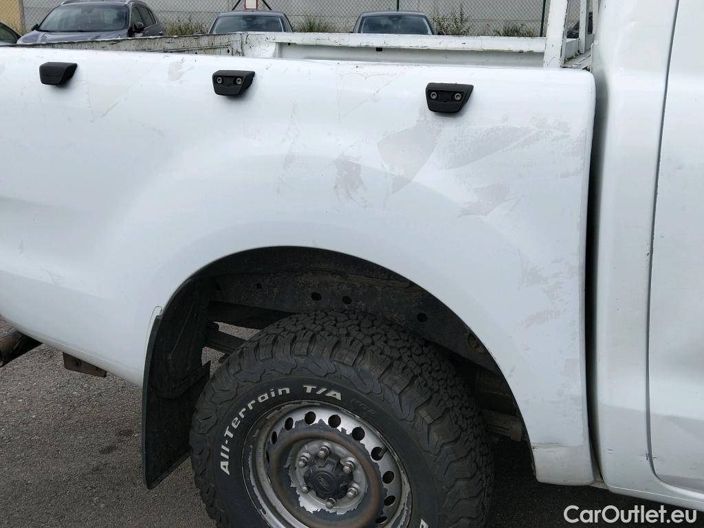  Ford  Ranger FORD  VU 4p 6G pickup 2.2 TDCi 150cv 4x4 Doble Cabina XL #31