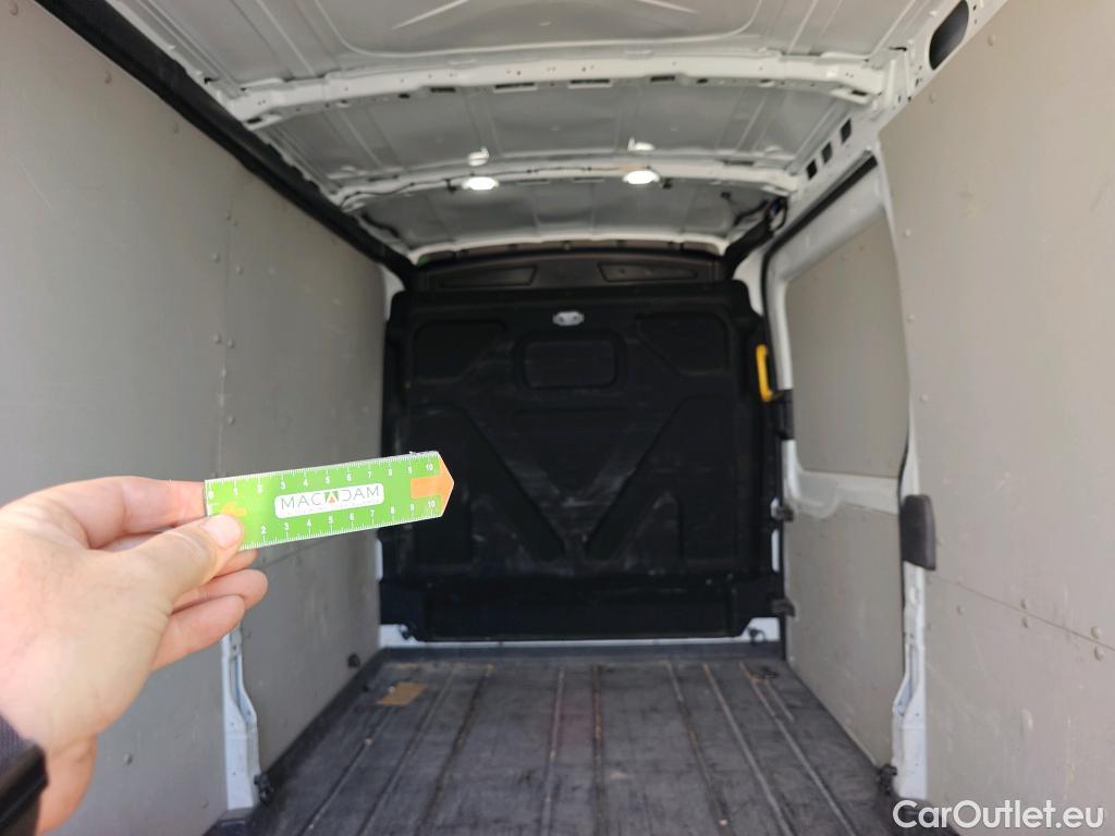  Ford  Transit FORD  / 2013 / 4P / furgón 350 96kW L3H2 Van Trend FWD #23