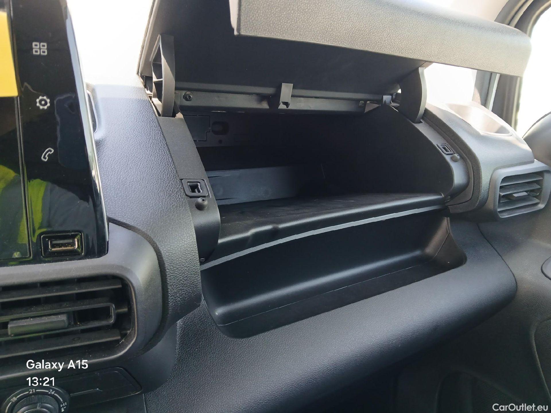  Opel  Combo OPEL  / 2018 / 3P / furgón derivado de turismo 1.5 TD 75kW (100CV) Express L H1 650kg (AC) #1