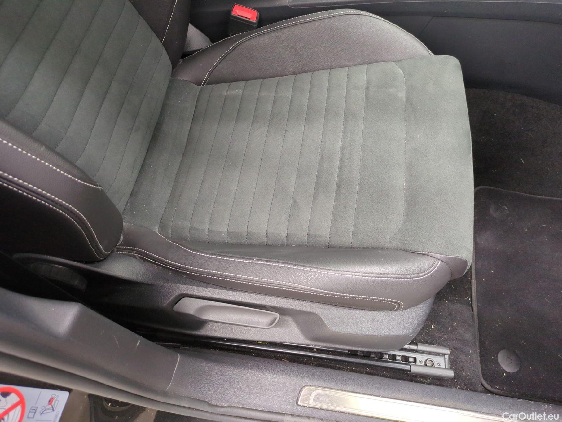  Volkswagen  Passat  SW / 2019 / 5P / Break 2.0 TDI 150 SCR DSG7 SW LOUNGE / TRANSFO VP/VF #47