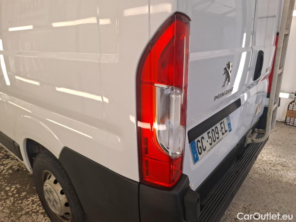  Peugeot  Boxer  Fourgon 330 L1H1 Asphalt BlueHDi 120 Stop&Start 2.2 120CV BVM6 #17